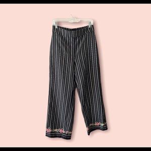 Dressbarn Roz & Ali Size 10 Wide Ankle Pants Trouser Size 10 Floral Stripes